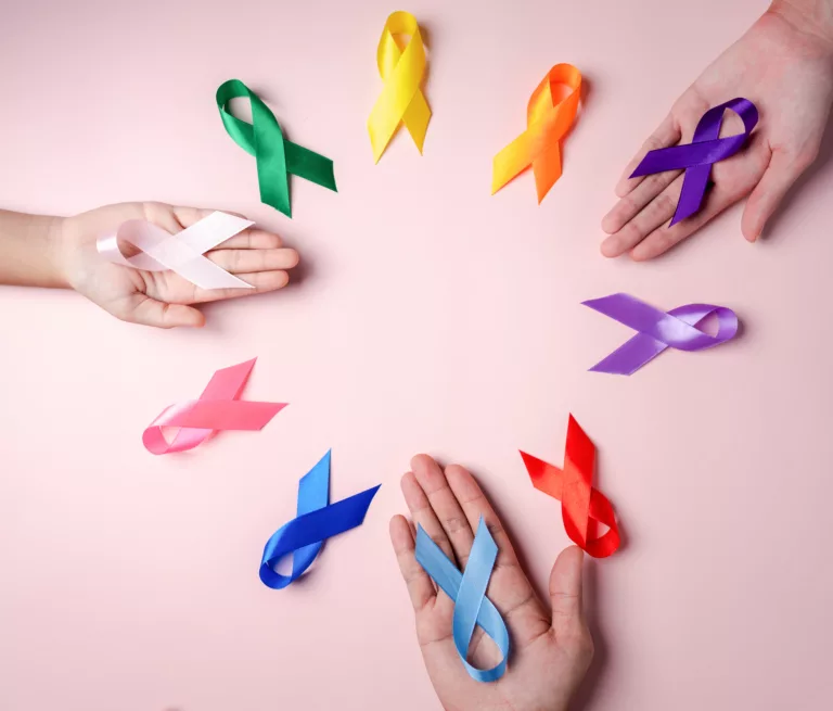 Les couleurs de la lutte contre le cancer: Un arc-en-ciel de sensibilisation