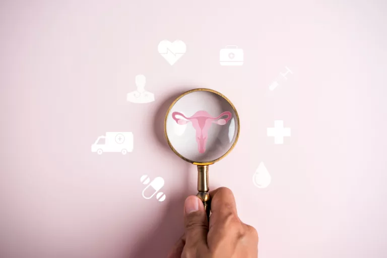 Révolution dans le traitement du cancer du col de l&rsquo;utérus : Une simple modification sauve des vies